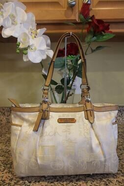 Coach | Bags | Coach Signature Pocket Tote Satchel K5j6232 | Poshmark
